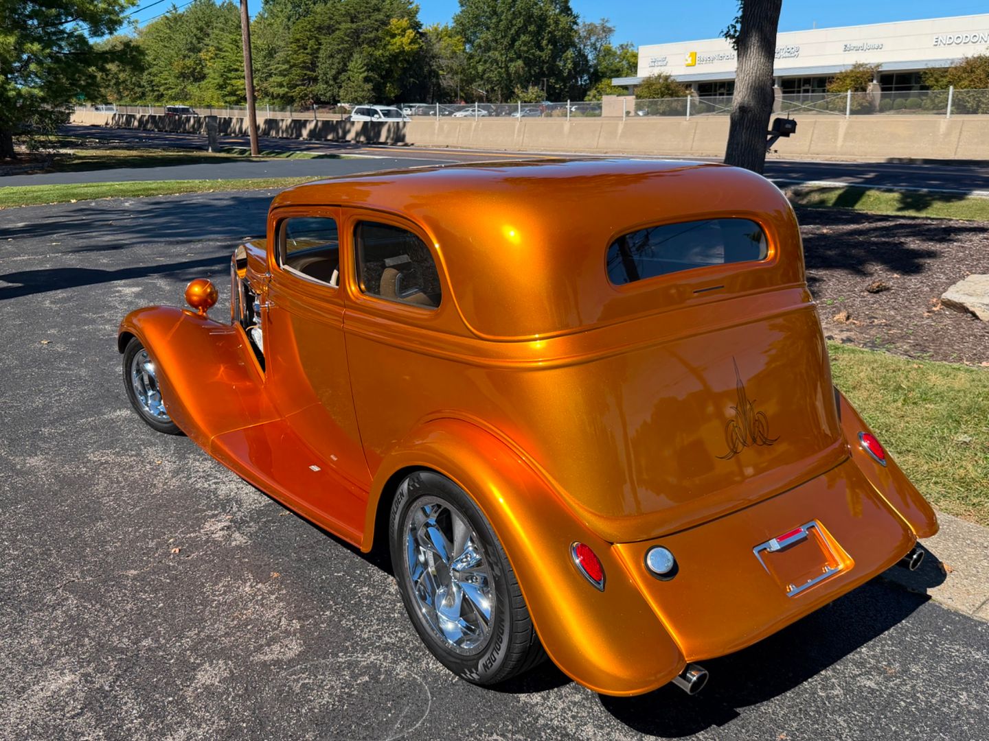 1933 FORD Vicky 52