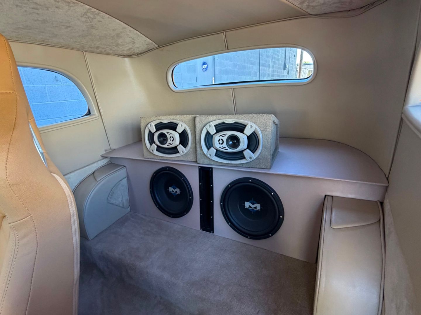 1933 FORD Vicky 309