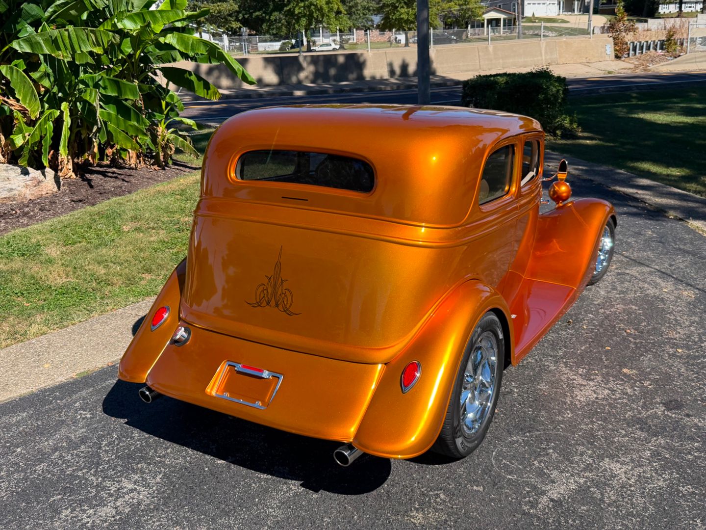1933 FORD Vicky 117