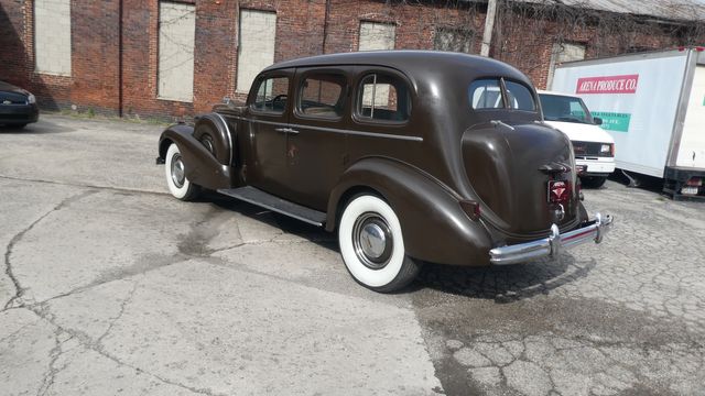 1937 BUICK SERIES 90 LIMITED 8 PASSENGER - JUMP SEATS