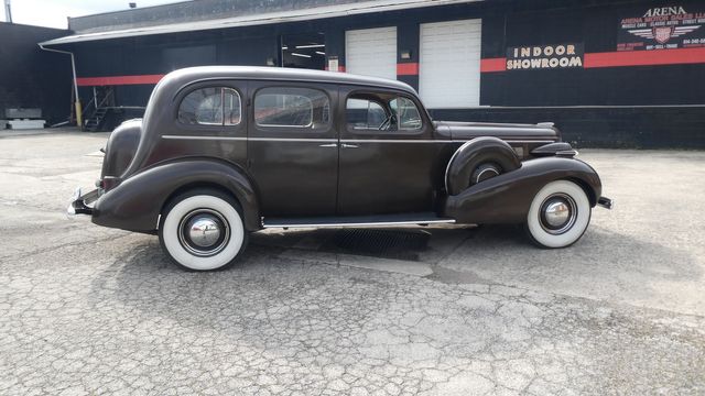 1937 BUICK SERIES 90 LIMITED 8 PASSENGER - JUMP SEATS