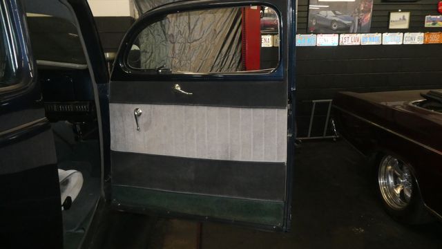 1937 FORD SLANT BACK 2 DR