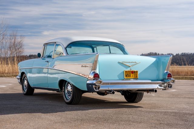 1957 Chrovlet Belair 2 dr