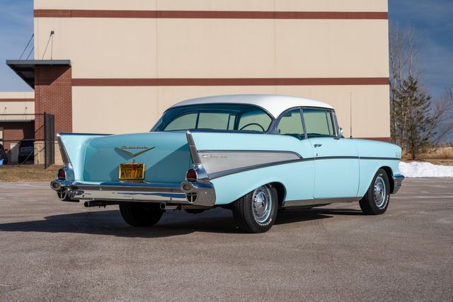 1957 Chrovlet Belair 2 dr