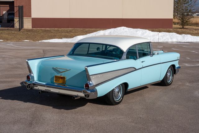 1957 Chrovlet Belair 2 dr