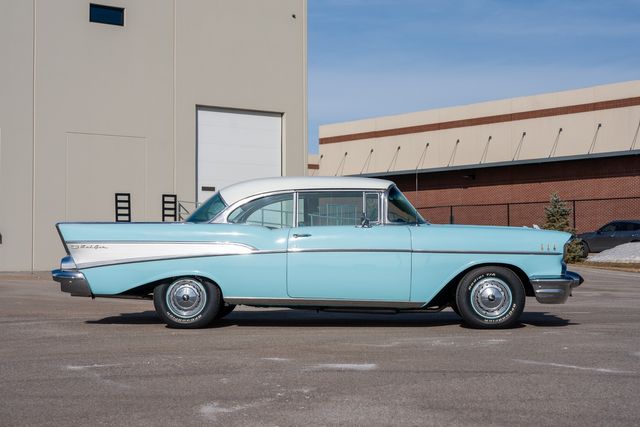 1957 Chrovlet Belair 2 dr