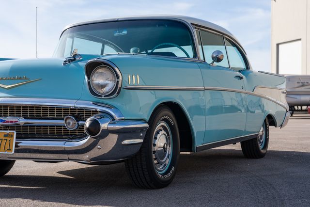 1957 Chrovlet Belair 2 dr