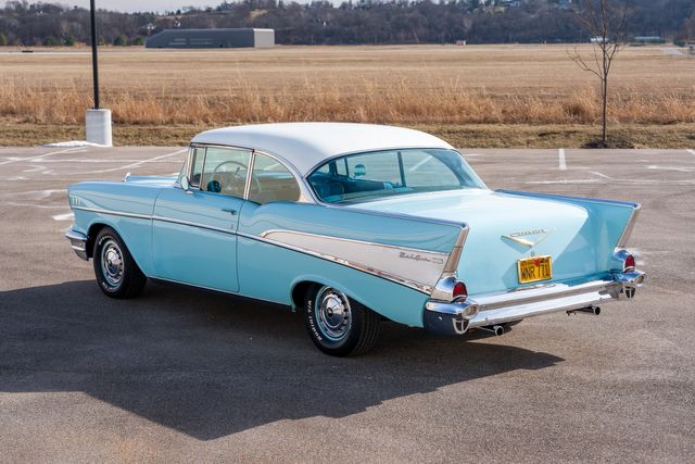 1957 Chrovlet Belair 2 dr