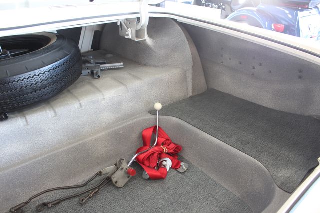 1961 Chevrolet Impala SS Bubbletop 409 | Granite City, Illinois | MasterCars Company Inc. 1961 Chevrolet Impala SS Bubbletop 409 | Granite City, Illinois | MasterCars Company Inc.