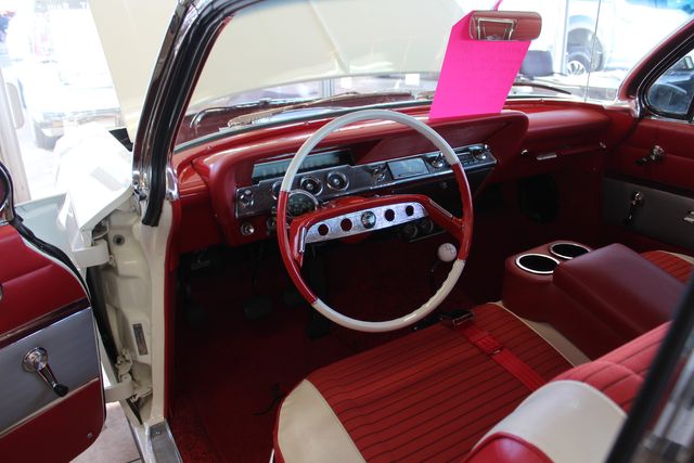 1961 Chevrolet Impala SS Bubble Top 409 | Granite City, Illinois | MasterCars Company Inc. 1961 Chevrolet Impala SS Bubble Top 409 | Granite City, Illinois | MasterCars Company Inc.