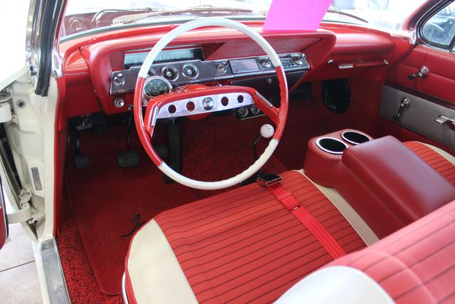 1961 Chevrolet Impala SS Bubbletop 409 | Granite City, Illinois | MasterCars Company Inc. 1961 Chevrolet Impala SS Bubbletop 409 | Granite City, Illinois | MasterCars Company Inc.