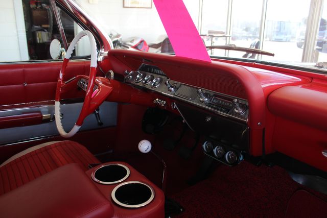 1961 Chevrolet Impala SS Bubbletop 409 | Granite City, Illinois | MasterCars Company Inc. 1961 Chevrolet Impala SS Bubbletop 409 | Granite City, Illinois | MasterCars Company Inc.