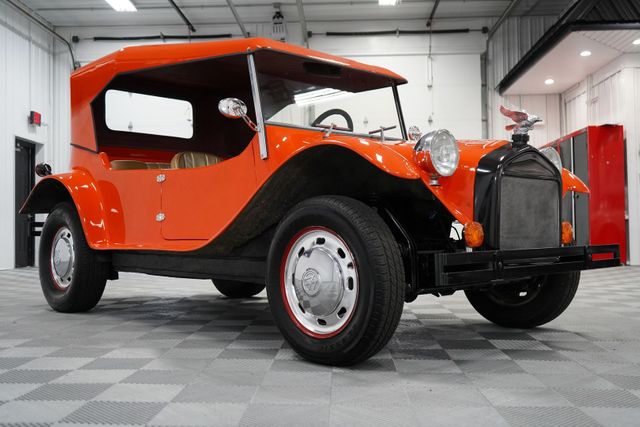 1964 Volkswagen Maxi Taxi | North East, PA | NFI Empire 1964 Volkswagen Maxi Taxi | North East, PA | NFI Empire