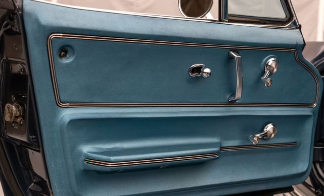 1966 Chevrolet Corvette 427 | Valley Park, Missouri | VELOCITY PERFORMANCE GARAGE 1966 Chevrolet Corvette 427 | Valley Park, Missouri | VELOCITY PERFORMANCE GARAGE