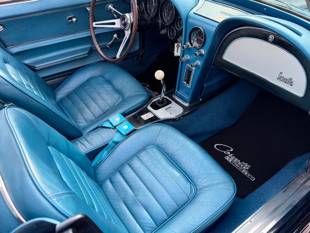 1966 Chevrolet Corvette 427 | Valley Park, Missouri | VELOCITY PERFORMANCE GARAGE 1966 Chevrolet Corvette 427 | Valley Park, Missouri | VELOCITY PERFORMANCE GARAGE