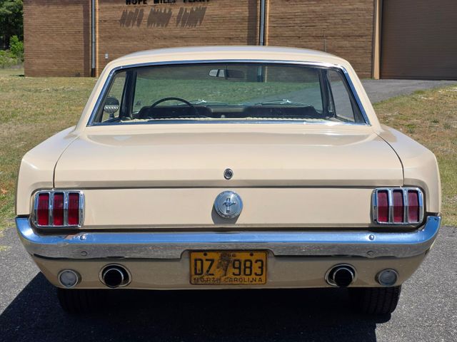 1966 Ford Mustang Hardtop Coupe 1966 Ford Mustang Hardtop Coupe