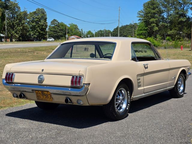 1966 Ford Mustang Hardtop Coupe 1966 Ford Mustang Hardtop Coupe