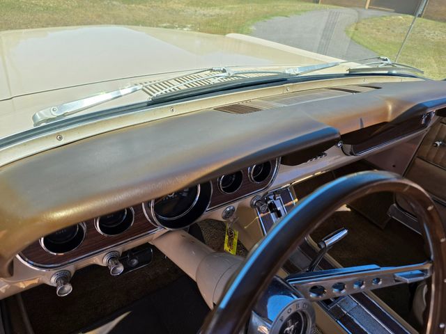 1966 Ford Mustang Hardtop Coupe 1966 Ford Mustang Hardtop Coupe
