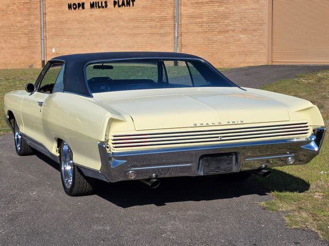 1966 Pontiac Grand Prix Coupe 1966 Pontiac Grand Prix Coupe