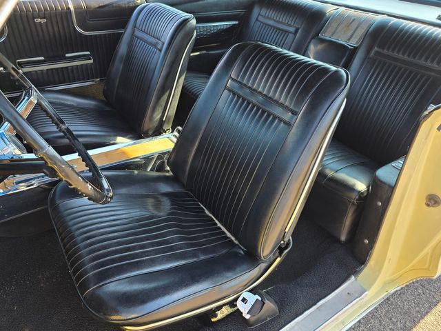 1966 Pontiac Grand Prix Coupe 1966 Pontiac Grand Prix Coupe