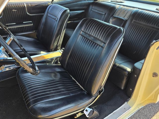 1966 Pontiac Grand Prix Coupe 1966 Pontiac Grand Prix Coupe