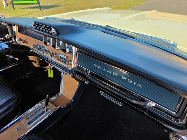 1966 Pontiac Grand Prix Coupe 1966 Pontiac Grand Prix Coupe