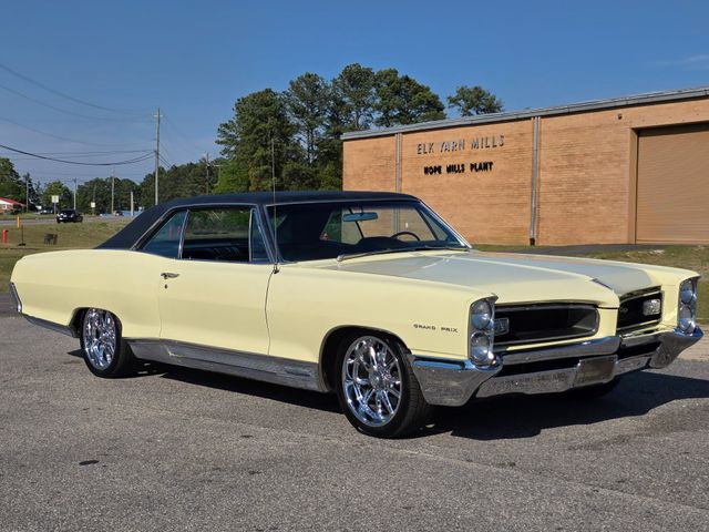 1966 Pontiac Grand Prix Coupe 1966 Pontiac Grand Prix Coupe