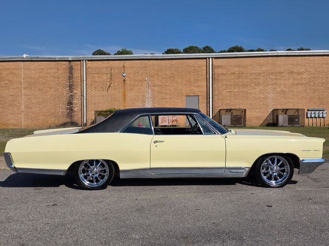 1966 Pontiac Grand Prix Coupe 1966 Pontiac Grand Prix Coupe