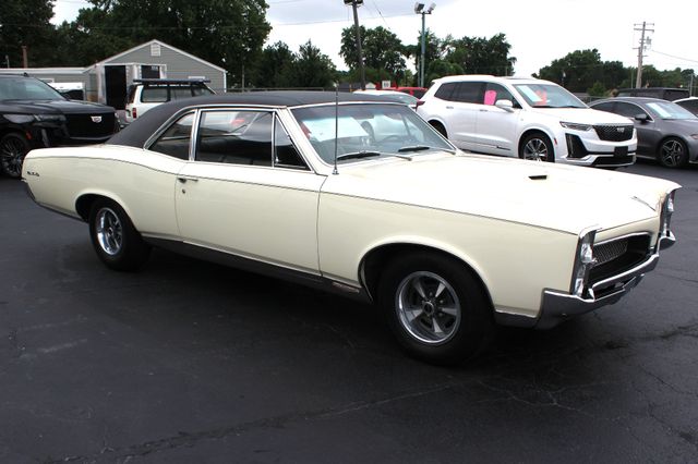 1967 Pontiac GTO Coupe | Granite City, Illinois | MasterCars Company Inc. 1967 Pontiac GTO Coupe | Granite City, Illinois | MasterCars Company Inc.