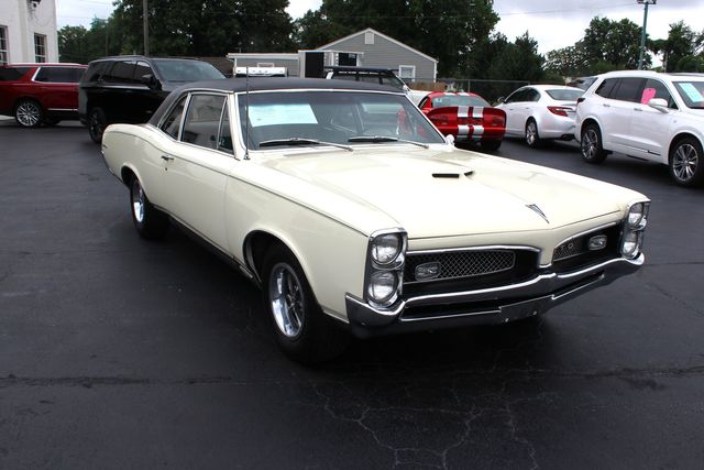 1967 Pontiac GTO Coupe | Granite City, Illinois | MasterCars Company Inc. 1967 Pontiac GTO Coupe | Granite City, Illinois | MasterCars Company Inc.