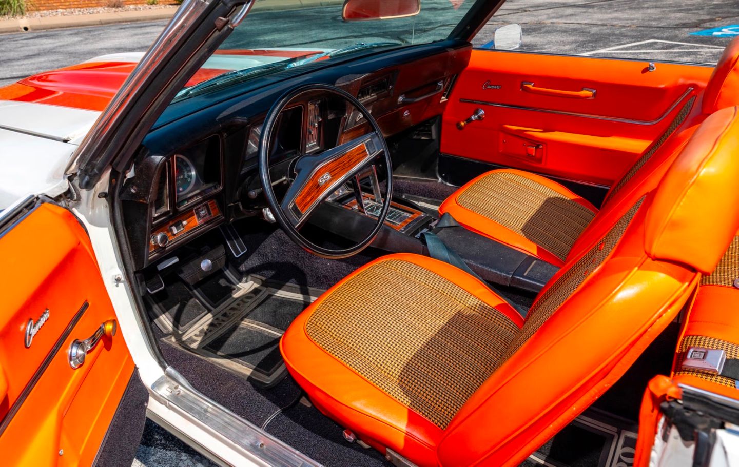 1969 CHEVROLET CAMARO 153