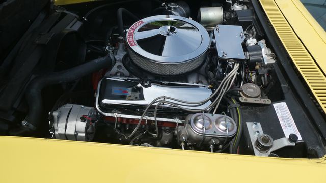 1969 CHEVROLET CORVETTE- LOW MILES 2 DR