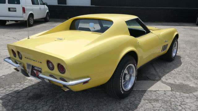 1969 CHEVROLET CORVETTE- LOW MILES 2 DR