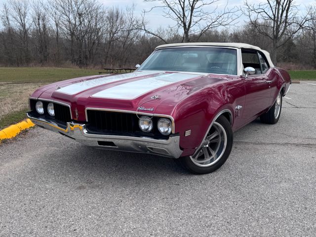 1969 Oldsmobile CUTLASS CUSTOM | Valley Park, Missouri | VELOCITY PERFORMANCE GARAGE 1969 Oldsmobile CUTLASS CUSTOM | Valley Park, Missouri | VELOCITY PERFORMANCE GARAGE