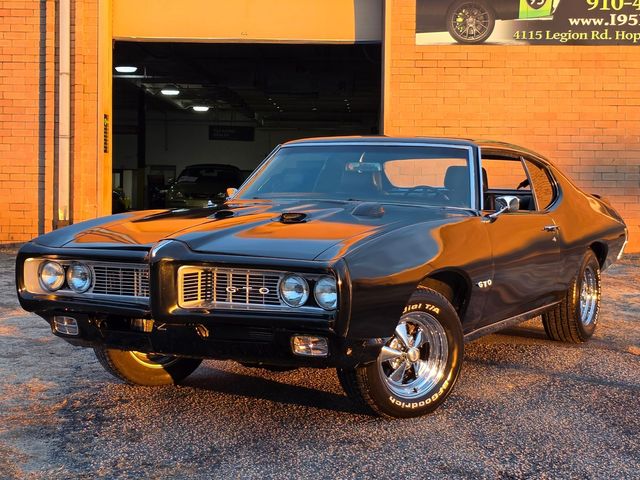 1969 Pontiac LeMans GTO Tribute