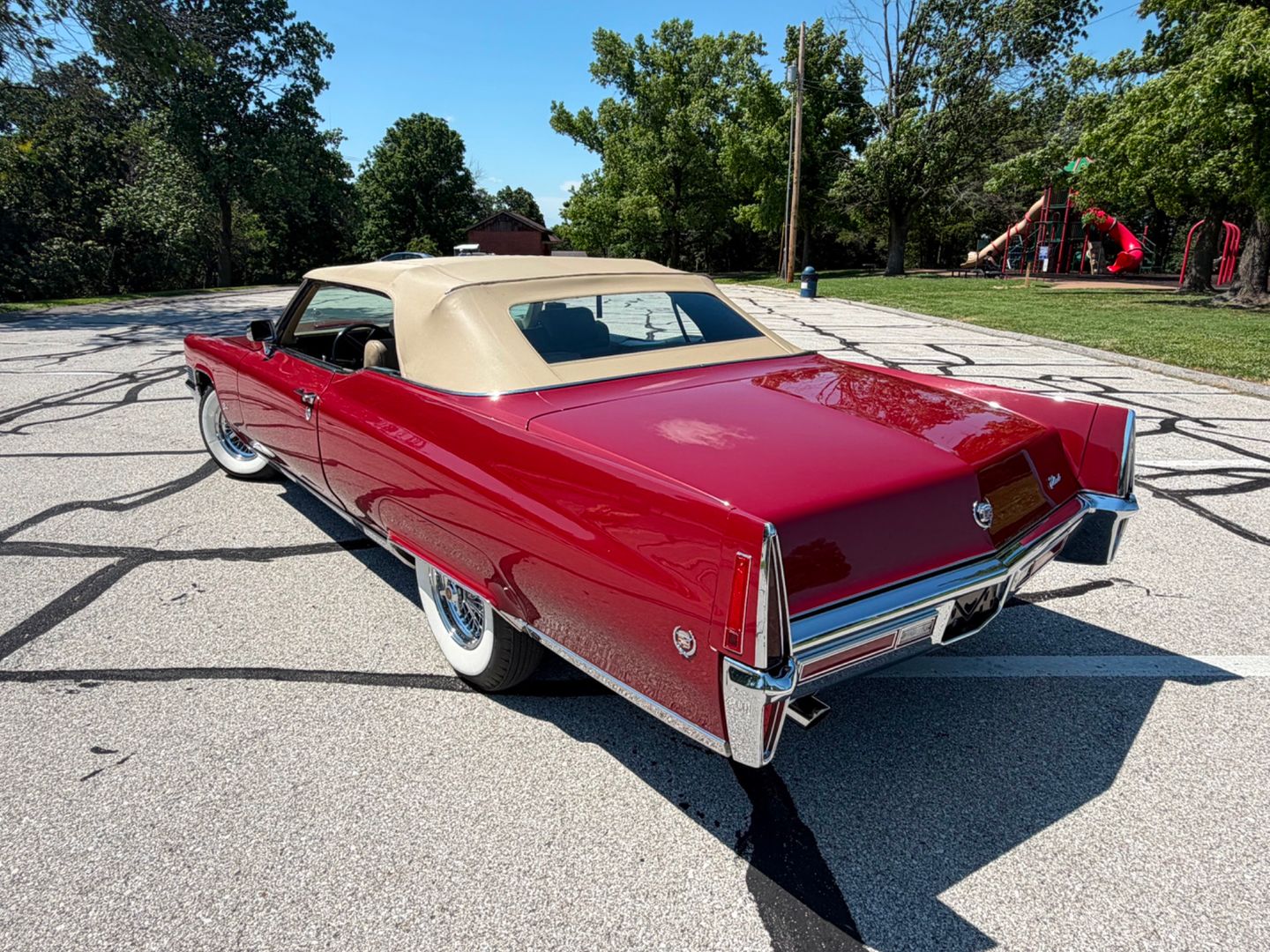 1970 CADILLAC DEVILLE 69
