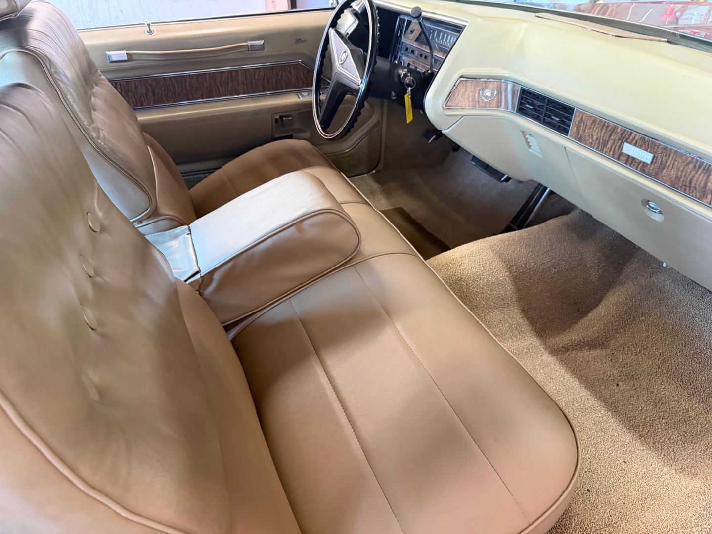 1970 CADILLAC DEVILLE 331