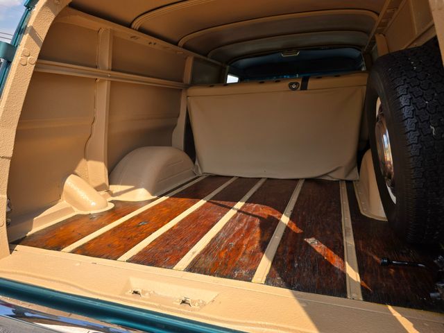 1970 Chevrolet C10 Panel Truck