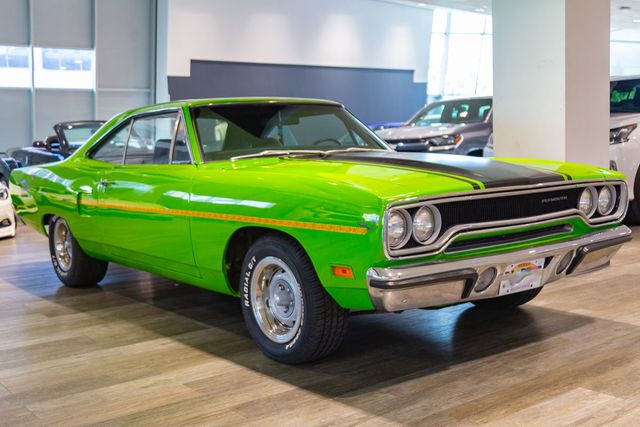 1970 Plymouth ROADRUNNER 383 cubic-inch big-block Mopar V8. | Honolulu, HI | Autosource Hawaii 