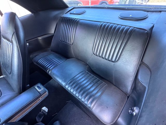 1971 Dodge CHALLENGER HEMI R/T | Valley Park, Missouri | VELOCITY PERFORMANCE GARAGE 1971 Dodge CHALLENGER HEMI R/T | Valley Park, Missouri | VELOCITY PERFORMANCE GARAGE