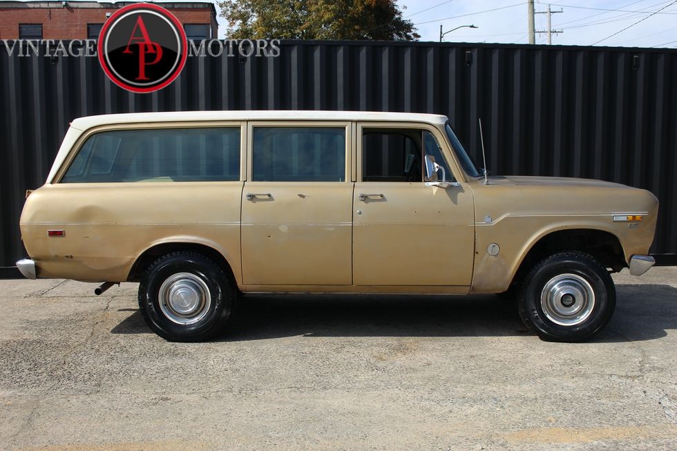 1971 International TRAVELALL V8 4X4 COLORADO TRUCK