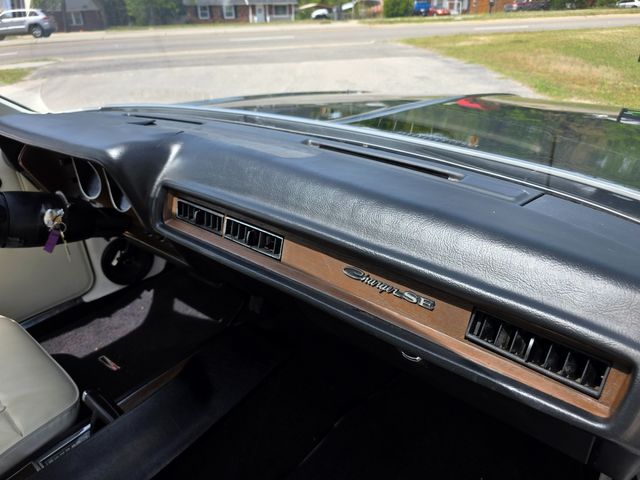 1972 Dodge Charger SE