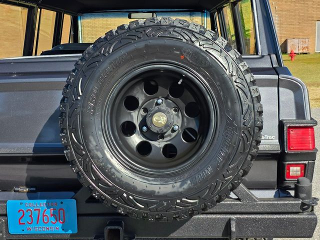 1974 Jeep Wagoneer Quadra-Trac 1974 Jeep Wagoneer Quadra-Trac