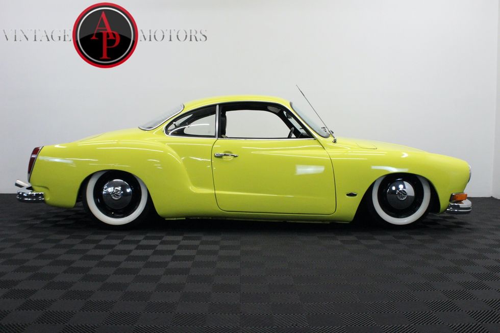 1974 Volkswagen Karmann Ghia VW 1600 CC Dual Port Air Ride Suspension