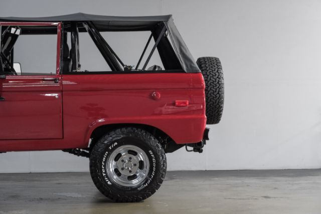 1975 Ford Bronco Frame Off Resto V8 302ci P/S P/B A/C Lift BFG Tire | Dallas, TX | East Dallas Diesel 1975 Ford Bronco Frame Off Resto V8 302ci P/S P/B A/C Lift BFG Tire | Dallas, TX | East Dallas Diesel