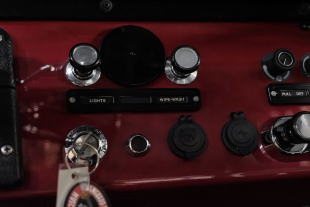 1975 Ford Bronco Frame Off Resto V8 302ci P/S P/B A/C Lift BFG Tire | Dallas, TX | East Dallas Diesel 1975 Ford Bronco Frame Off Resto V8 302ci P/S P/B A/C Lift BFG Tire | Dallas, TX | East Dallas Diesel