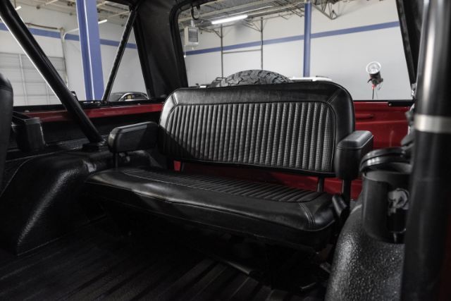 1975 Ford Bronco Frame Off Resto V8 302ci P/S P/B A/C Lift BFG Tire | Dallas, TX | East Dallas Diesel 1975 Ford Bronco Frame Off Resto V8 302ci P/S P/B A/C Lift BFG Tire | Dallas, TX | East Dallas Diesel