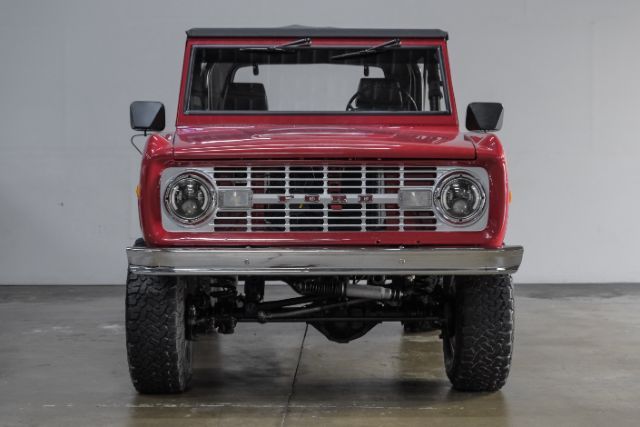 1975 Ford Bronco Frame Off Resto V8 302ci P/S P/B A/C Lift BFG Tire | Dallas, TX | East Dallas Diesel 1975 Ford Bronco Frame Off Resto V8 302ci P/S P/B A/C Lift BFG Tire | Dallas, TX | East Dallas Diesel