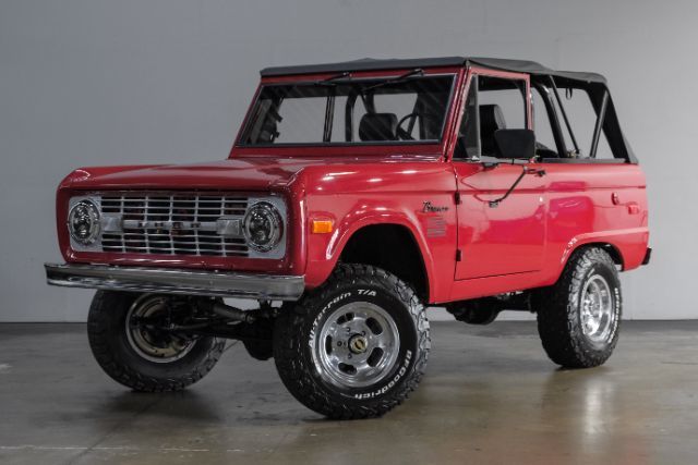 1975 Ford Bronco Frame Off Resto V8 302ci P/S P/B A/C Lift BFG Tire | Dallas, TX | East Dallas Diesel 1975 Ford Bronco Frame Off Resto V8 302ci P/S P/B A/C Lift BFG Tire | Dallas, TX | East Dallas Diesel
