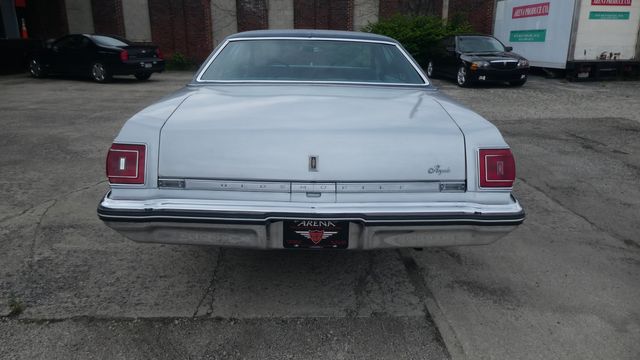 1976 OLDSMOBILE DELTA 88  LOW MILES ROYALE